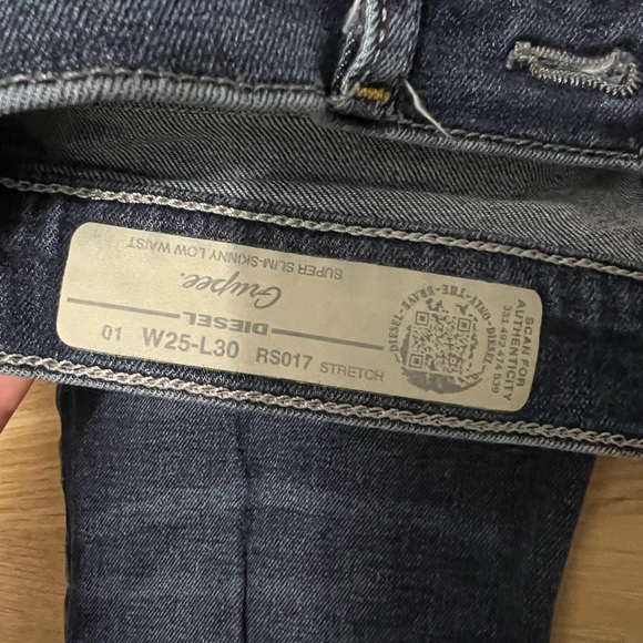 Skinny Diesel Jeans - Picture 5 of 5